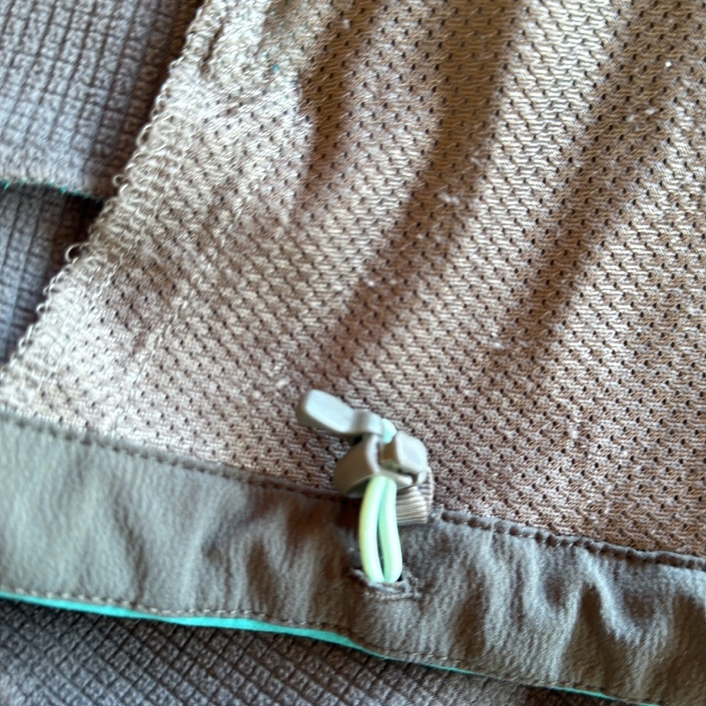 MEC | Sleeveless Vest - Picture 8 of 11